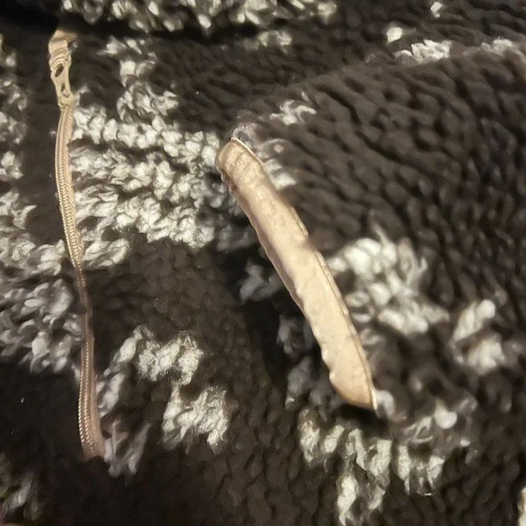 Patterned Pullover - Picture 6 of 8